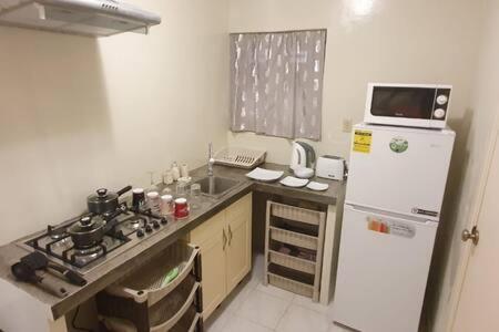 Beautiful Apartment Minutes From The Beach Ян-Тил Экстерьер фото